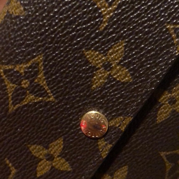 Louis Vuitton Sarah Wallet - Picture 9 of 9